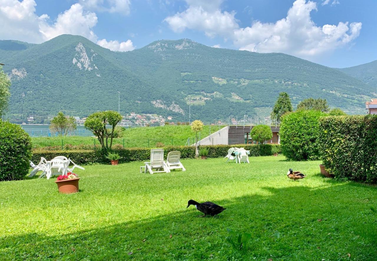 Casa Al Lago Clusane Luaran gambar